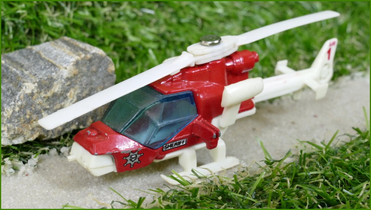 Autíčko Matchbox (Thailand) Mission Helicopter