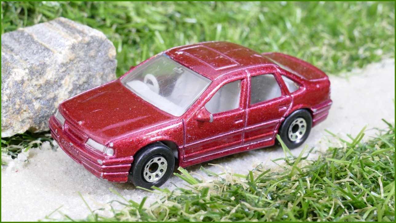 Autíčko Matchbox (Macau) Vectra/Cavalier GSi 2000