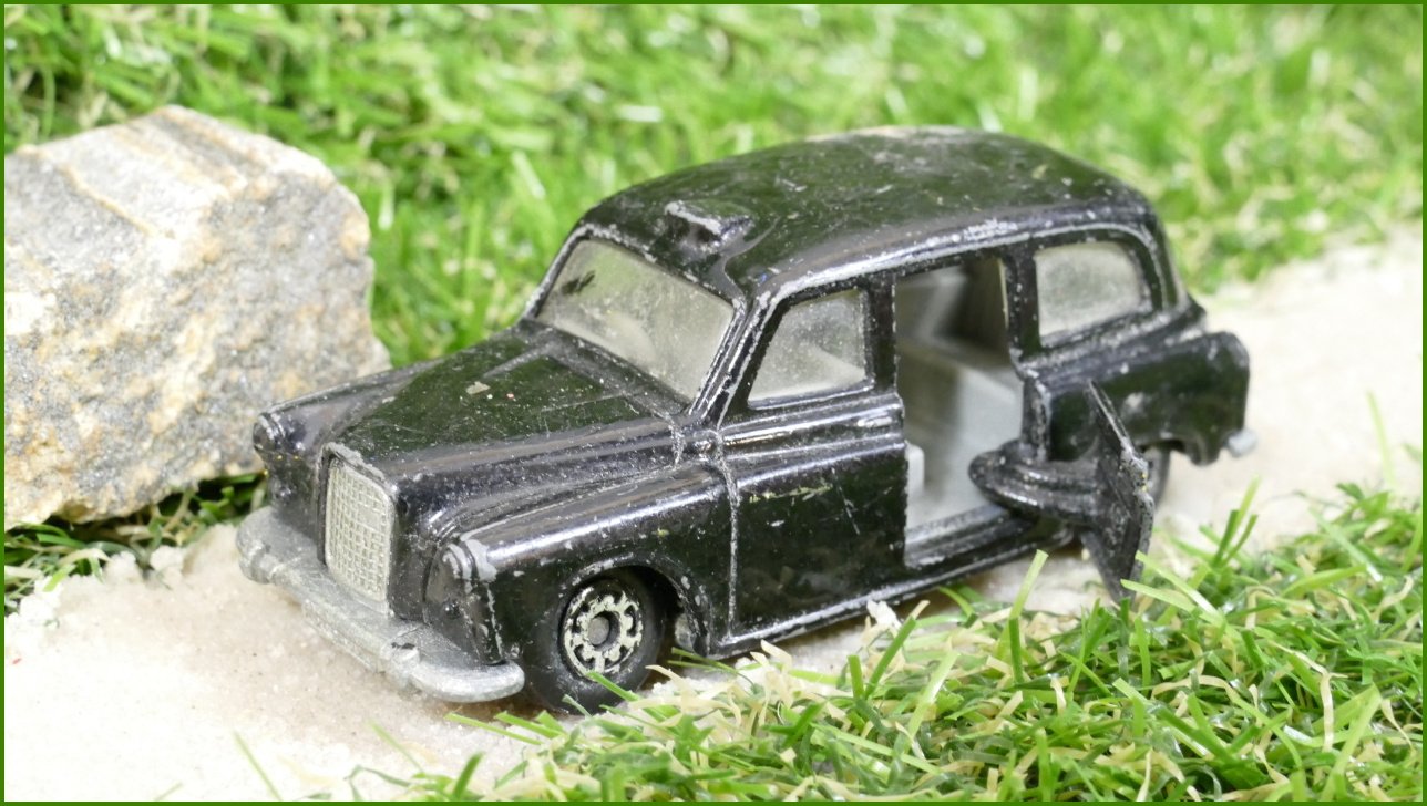 Matchbox Autíčko Angličák (Macau) Taxi FX4R
