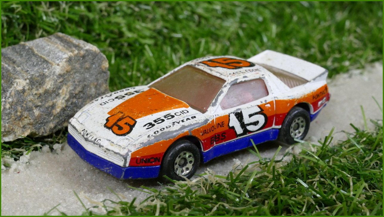 Matchbox Autíčko Angličák (Macau) Pontiac Firebird Racer