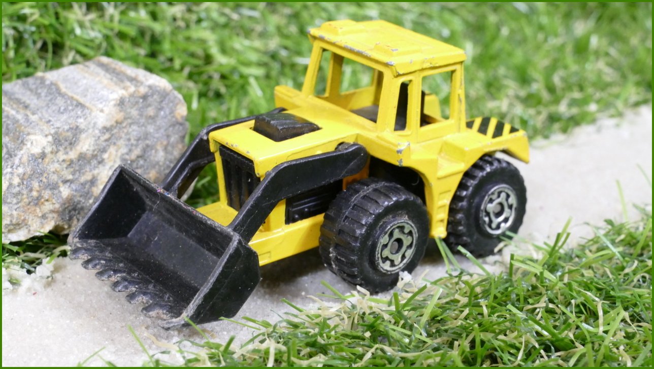 Matchbox Autíčko Angličák (Macau) Tractor Shovel