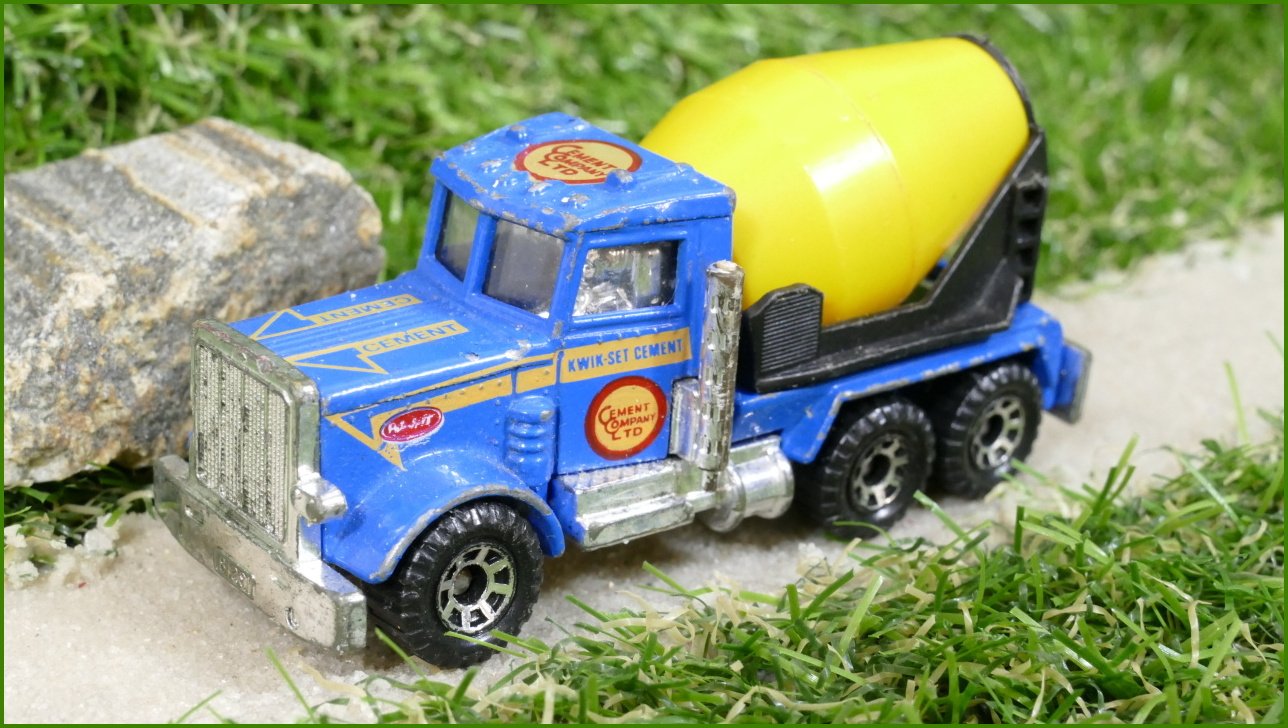 Matchbox Autíčko Angličák (Macau) Peterbilt