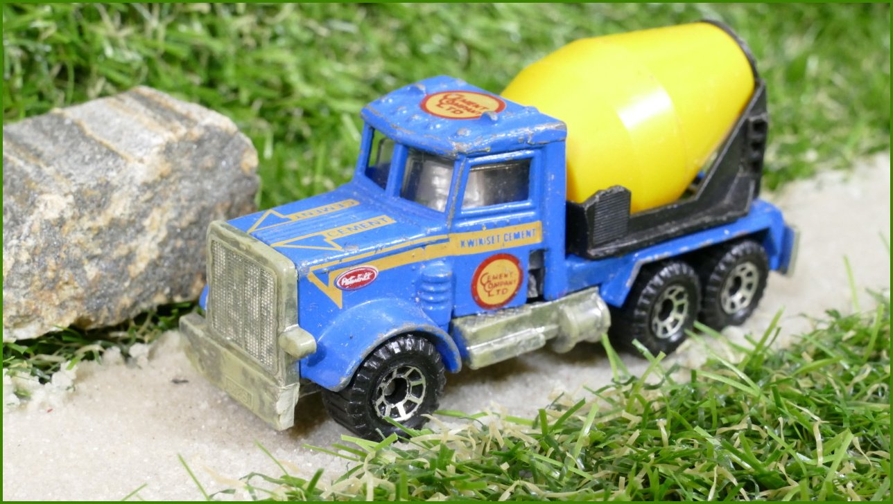 Matchbox Autíčko Angličák (Macau) Peterbilt - vady