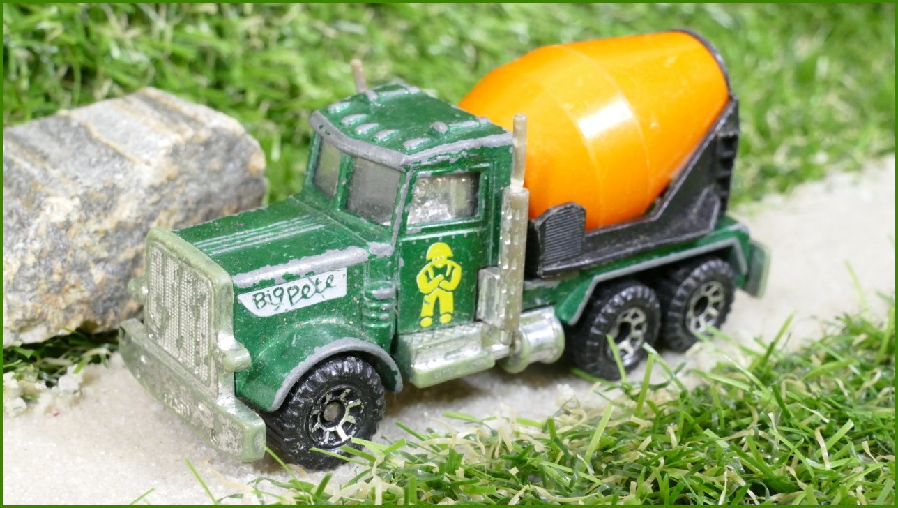 Matchbox Autíčko Angličák (Macau) Peterbilt