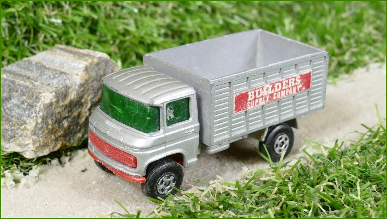Model Autíčka Matchbox Lesney No.11 - Mercedes Scaffolding Truck