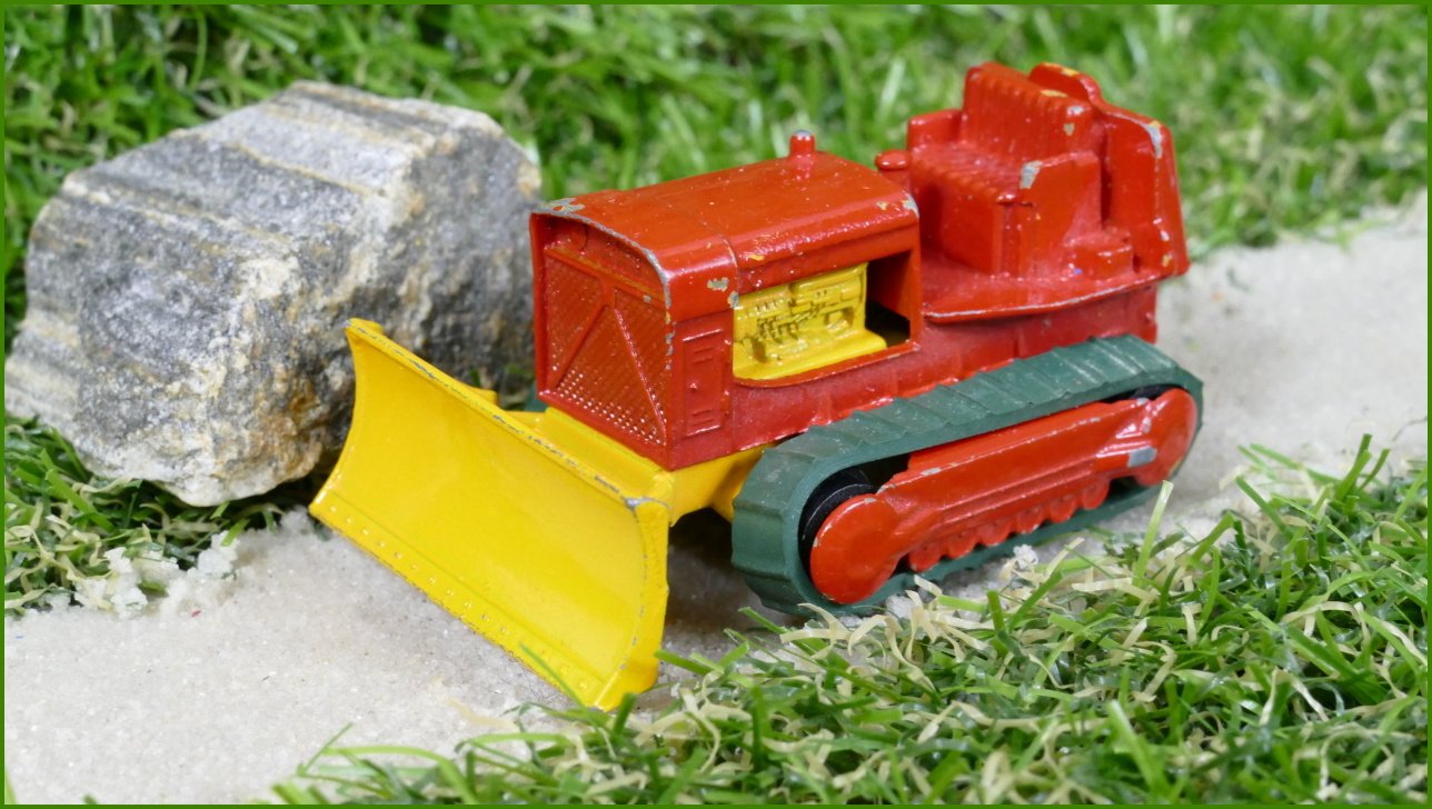 Model Autíčka Matchbox Lesney No.16 - Case Tractor