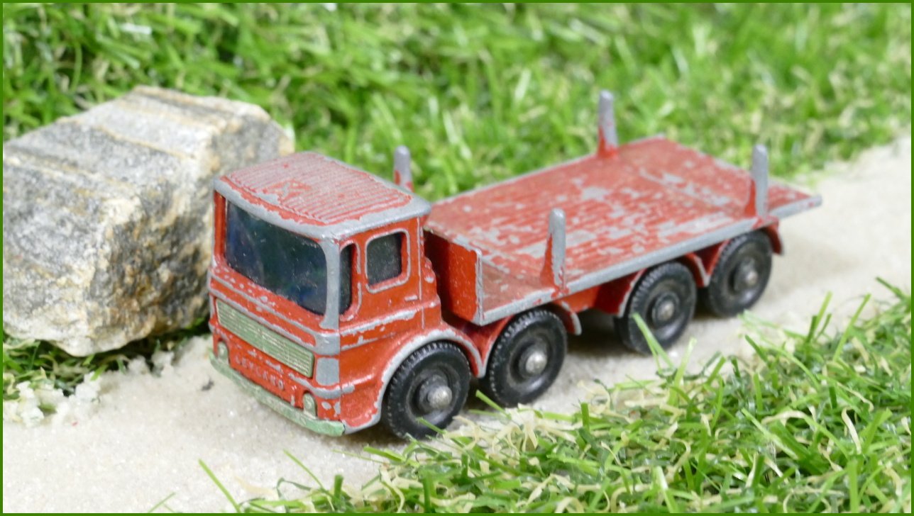 Model Autíčka Matchbox Lesney No.10 - Ergomatic Cab Pipe Truck