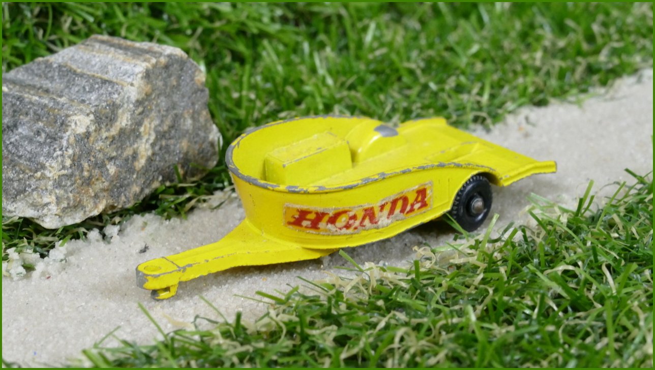 Model Autíčka Matchbox Lesney No.38 - Honda Motocycle Trailer