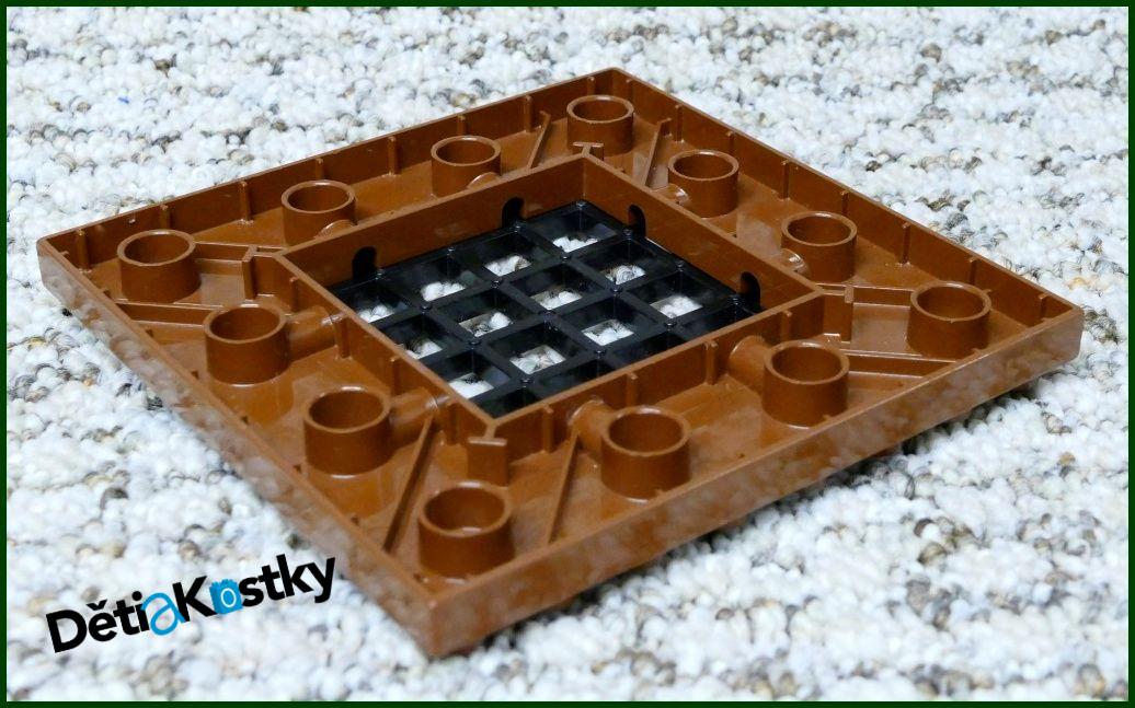Lego® Duplo® Podložka/Deska 8x8 s Mříží Hnědá (Černá Mříž)