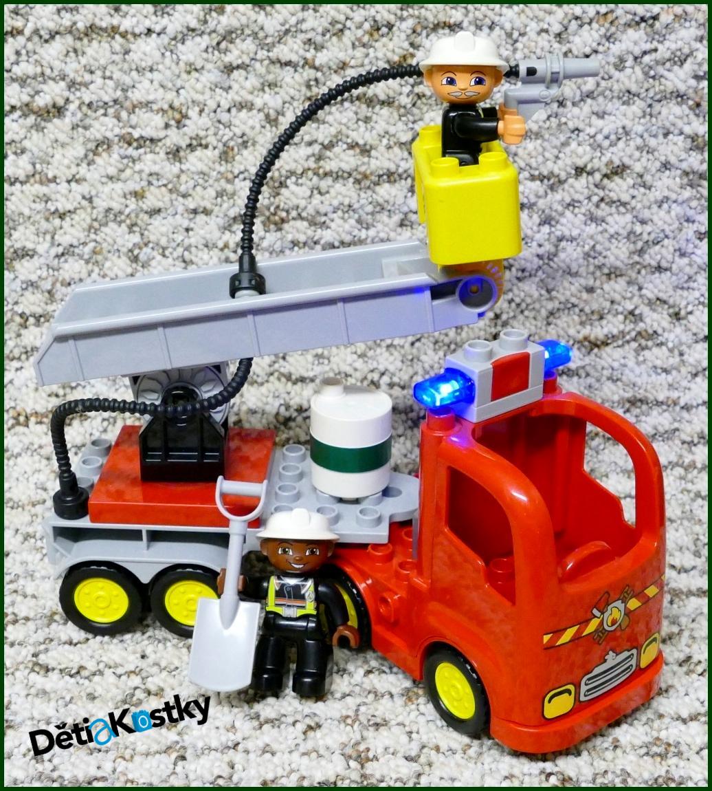 Lego® Duplo® Hasičské Auto s Návěsem a Žebříkem