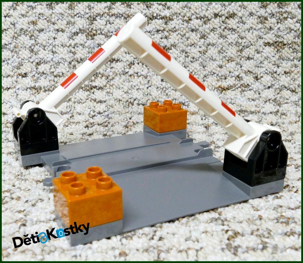 Lego® Duplo® Železniční Přejezd s Novějšími Závorami