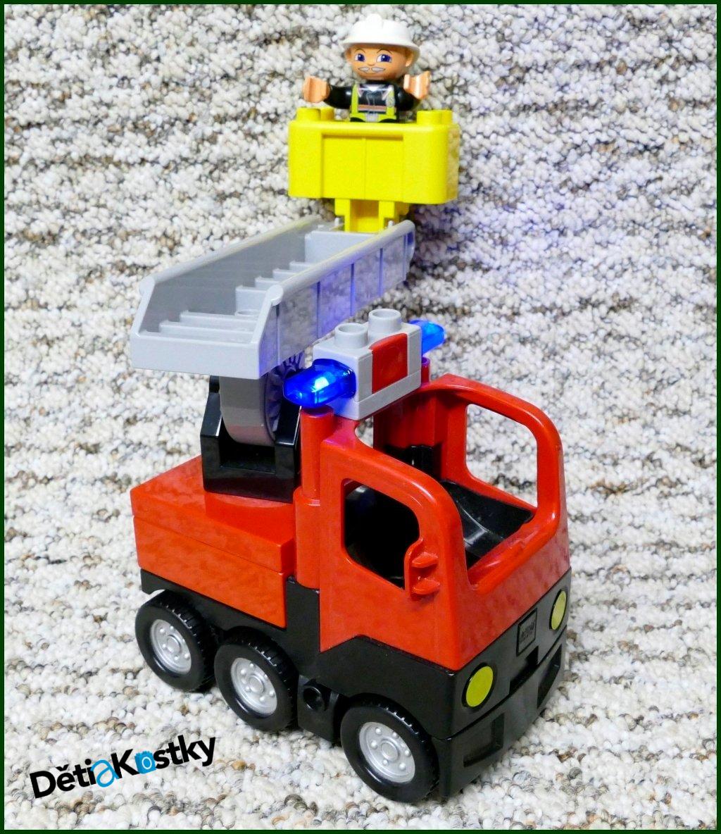 Lego® Duplo® Hasičské Auto se Žebříkem a Majáčkem