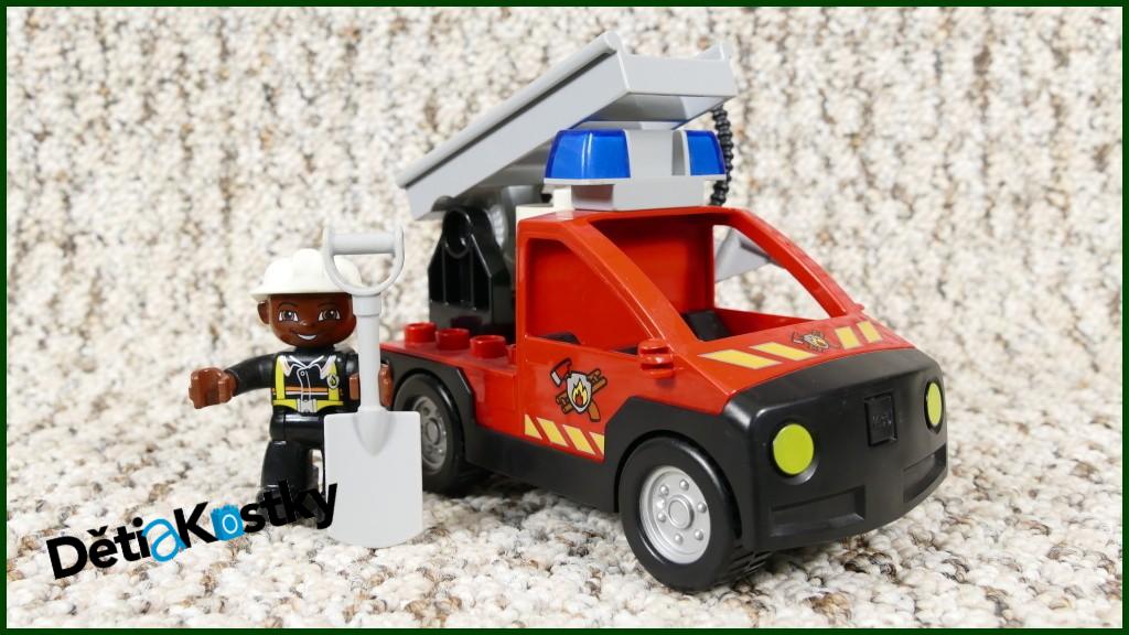 Lego® Duplo® Hasičské Auto se Žebříkem a Hasičem