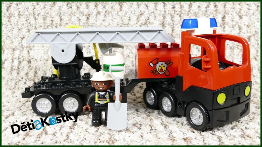 Lego® Duplo® Hasičské Auto s Návěsem, Žebříkem a Majáčkem