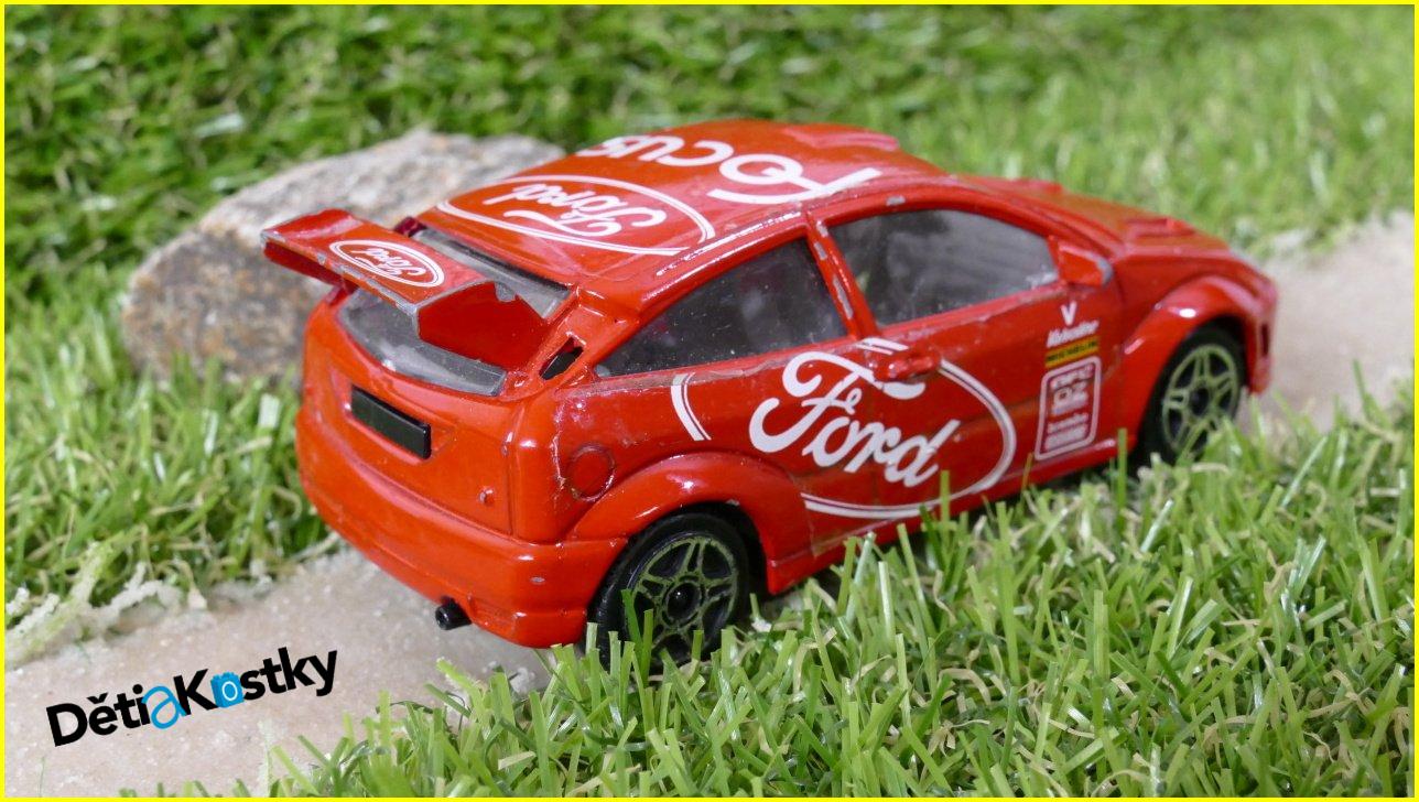 Kovový Model Bburago 1:43 - Ford Focus (chybí jedno zadní světlo)