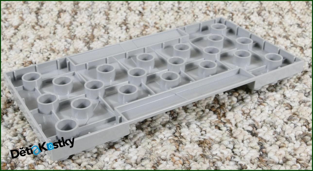 Lego® Duplo® Podložka/Deska 6x12 Světle Šedý Nájezd