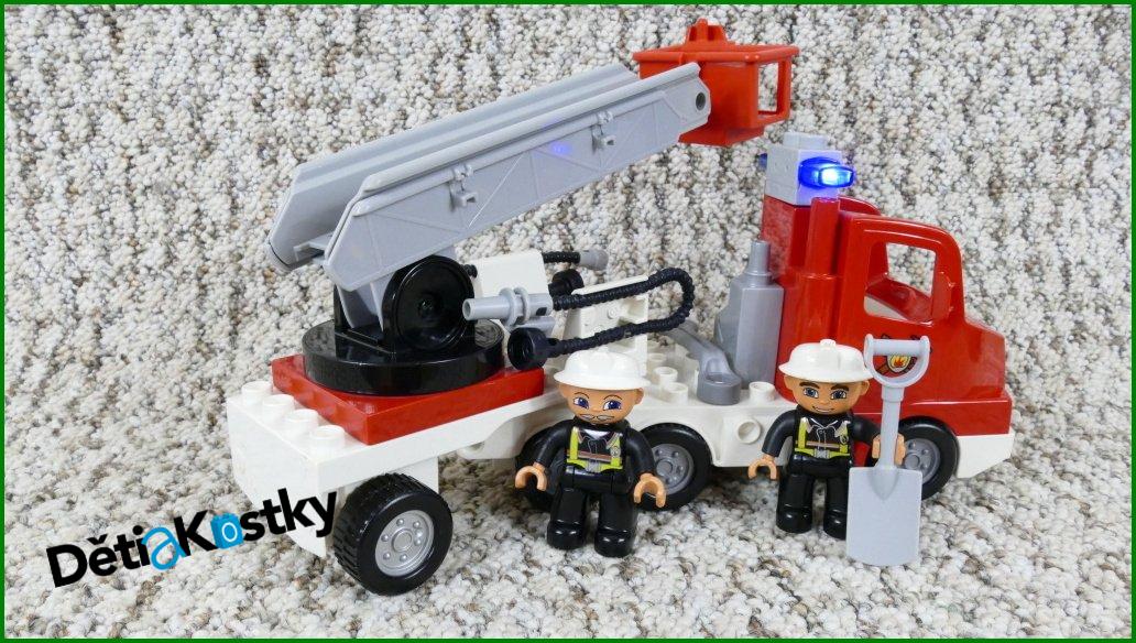 Lego® Duplo® Hasičské Auto s Návěsem, Žebříkem a Majáčkem 