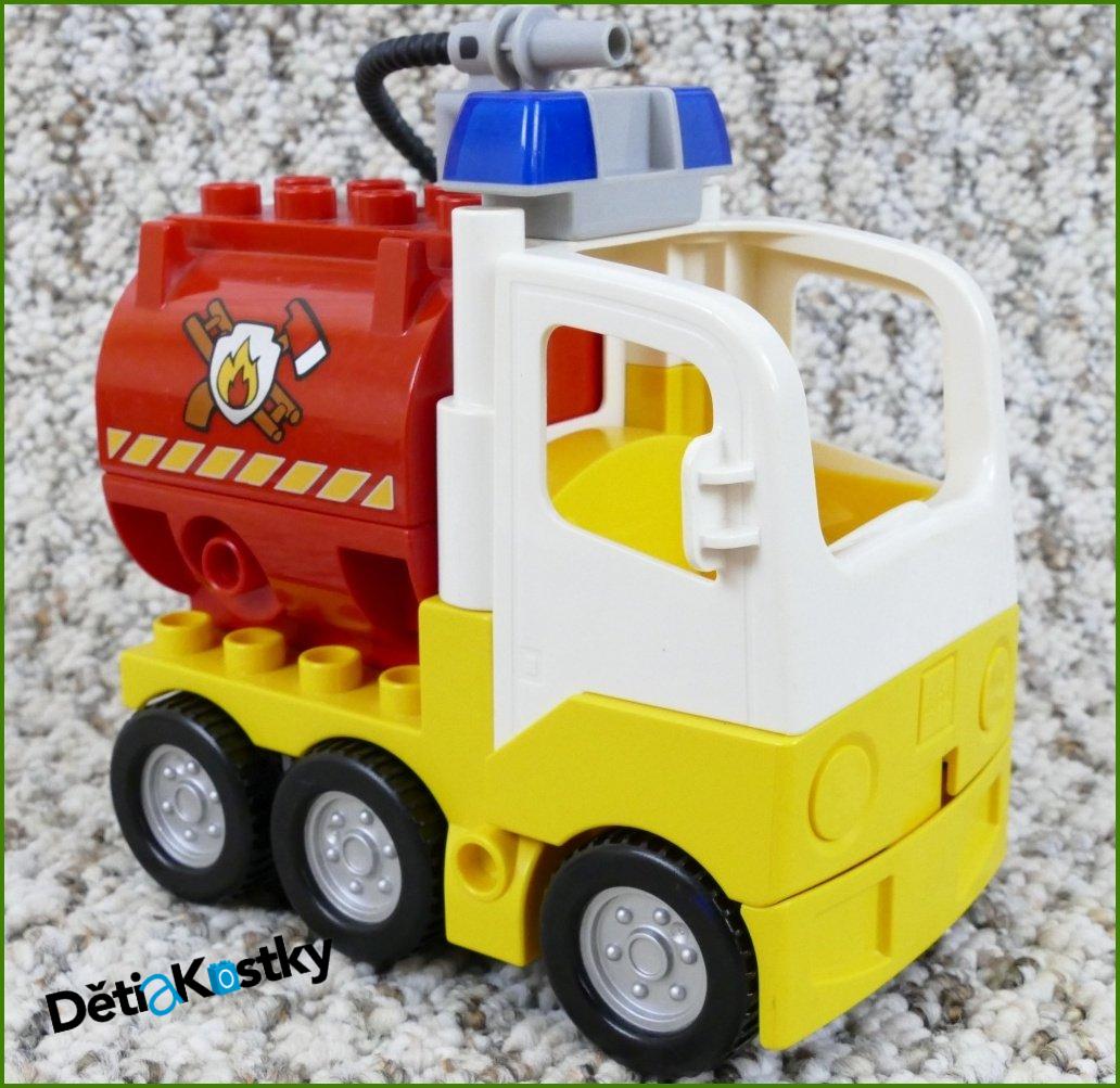Lego® Duplo® Letištní Tahač s Červenou Cisternou