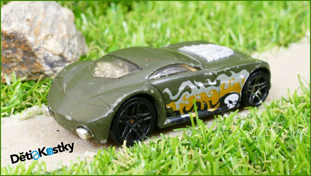 Model Autíčka Hot Wheels Sir Ominous