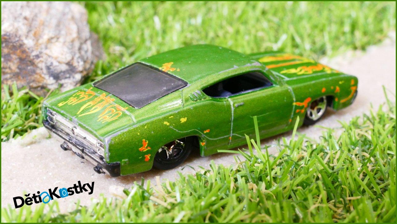 Model Autíčka Hot Wheels Ford Torino Talladega