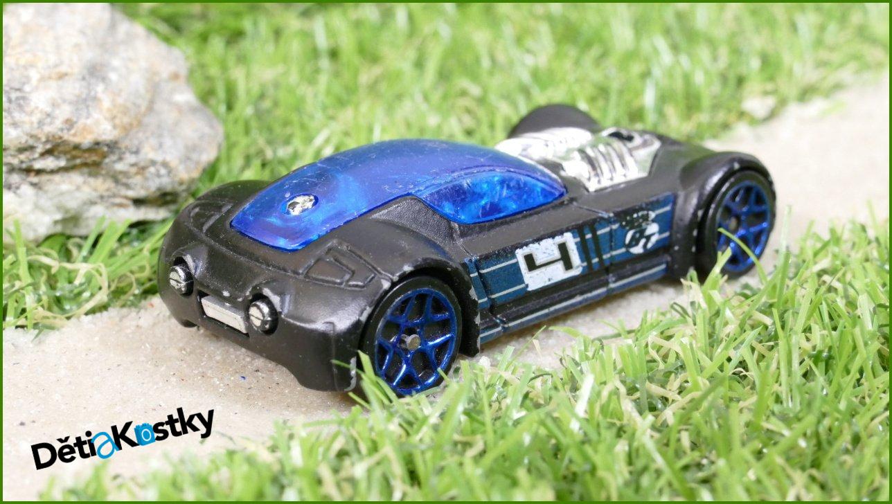 Model Autíčka Hot Wheels Ballistik