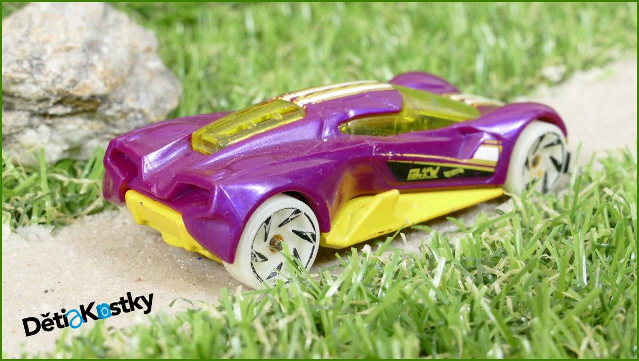 Angličák - Hot Wheels Autíčko Crascando