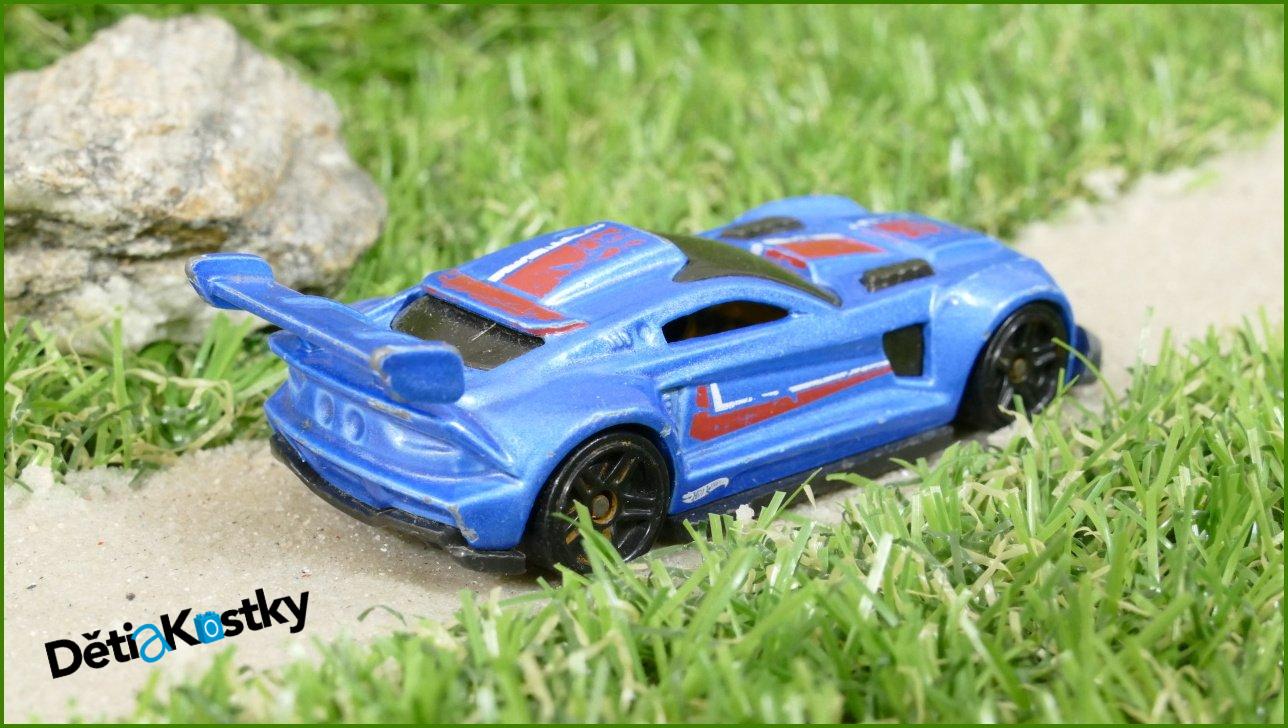 Hot Wheels Autíčko Track Ripper