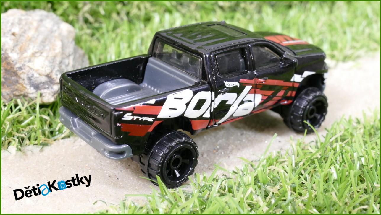 Hot Wheels Autíčko ´19 Chevrolet Silverado Trail Boss