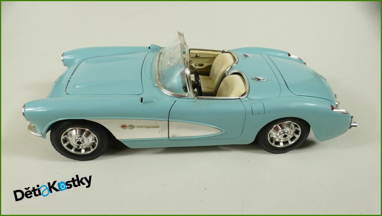 Kovový Model Bburago 1:18 - Chevrolet Corvette - (1957) - Viz Popis