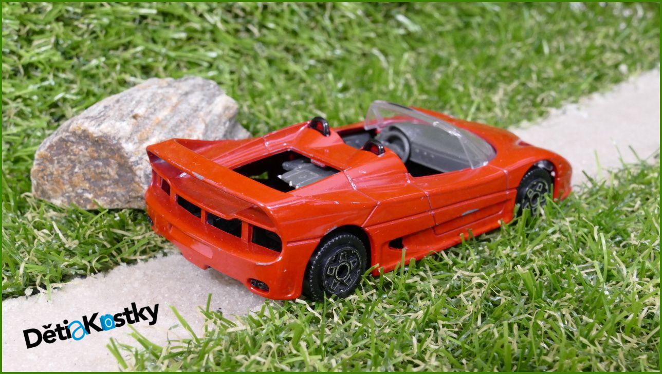 Angličák Bburago 1:43 - Ferrari F50 - chybí zadní kryt motoru