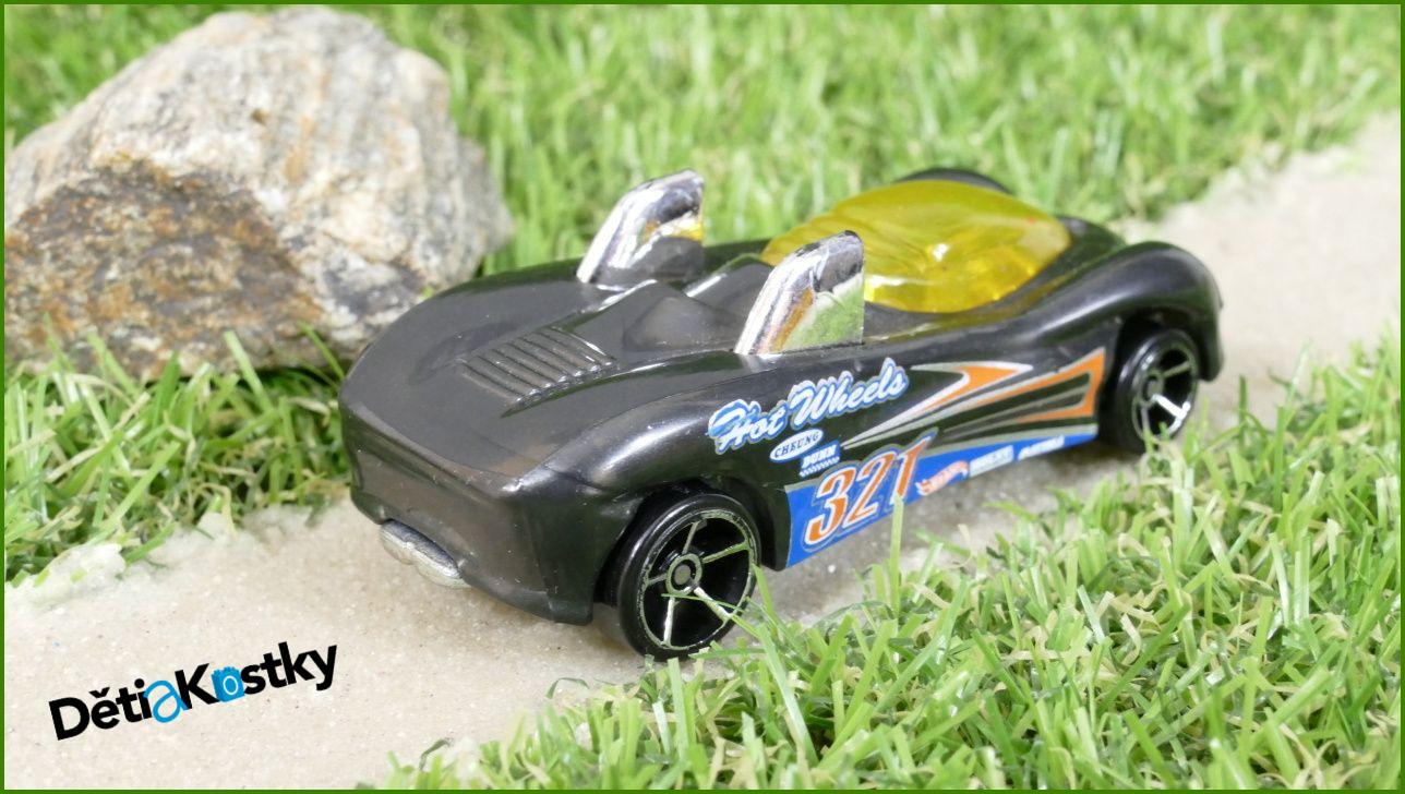 Angličák - Hot Wheels Autíčko Power Pipes