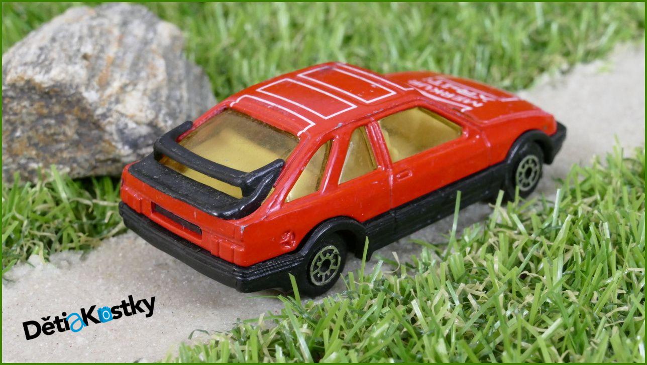 Angličák Autíčko Maisto Ford Sierra XR4Ti
