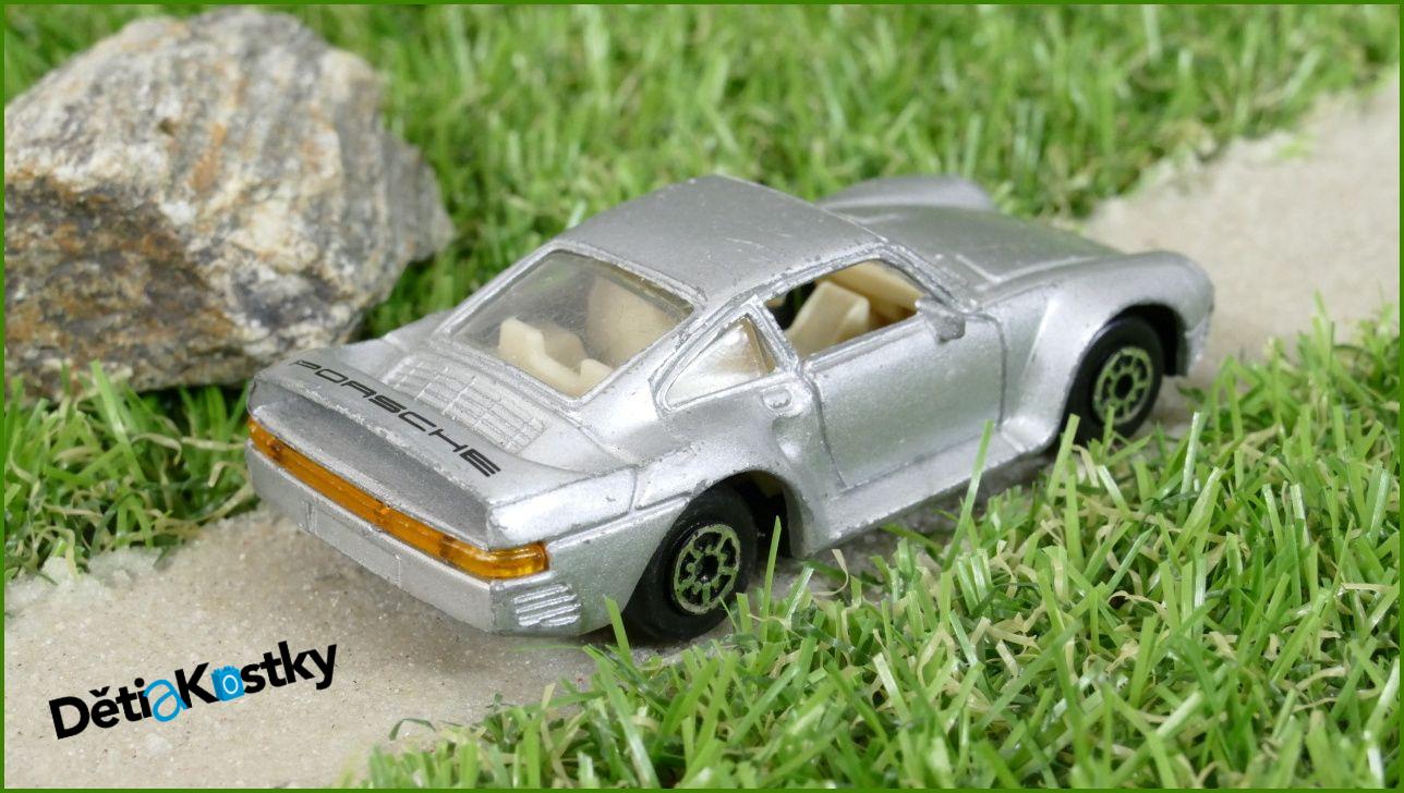 Angličák Autíčko Maisto Porsche 959