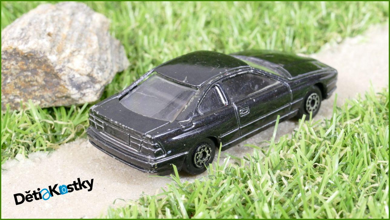 Kovový Model Autíčko Maisto BMW 850i