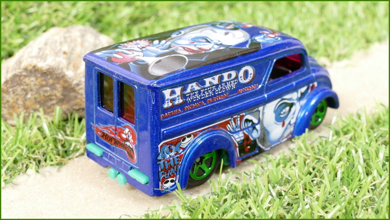 Model Autíčka Hot Wheels Dairy Delivery