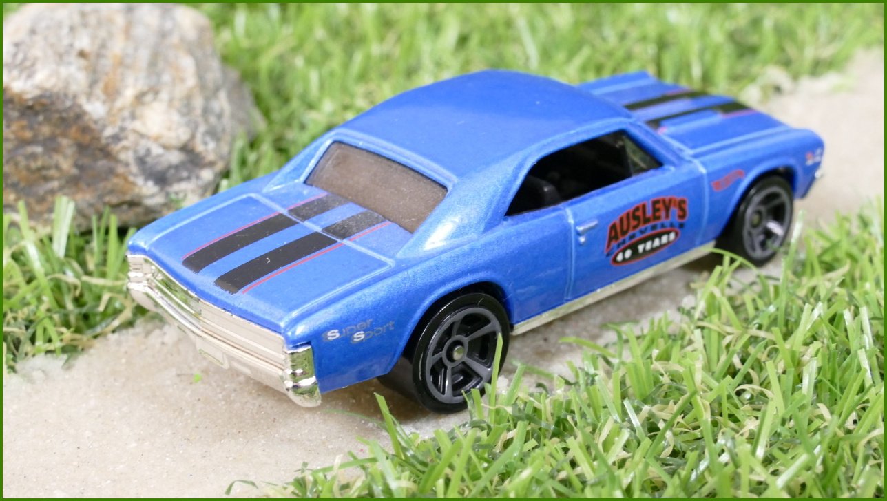 Model Autíčka Hot Wheels ´67 Chevelle SS 396