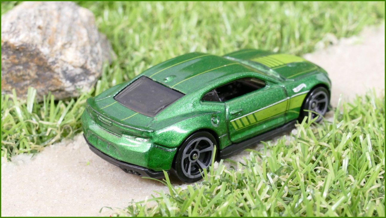 Model Autíčka Hot Wheels 2018 Camaro SS
