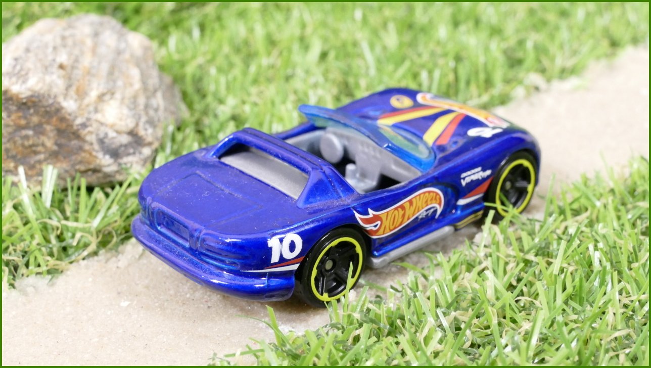 Angličák - Hot Wheels Dodge Viper