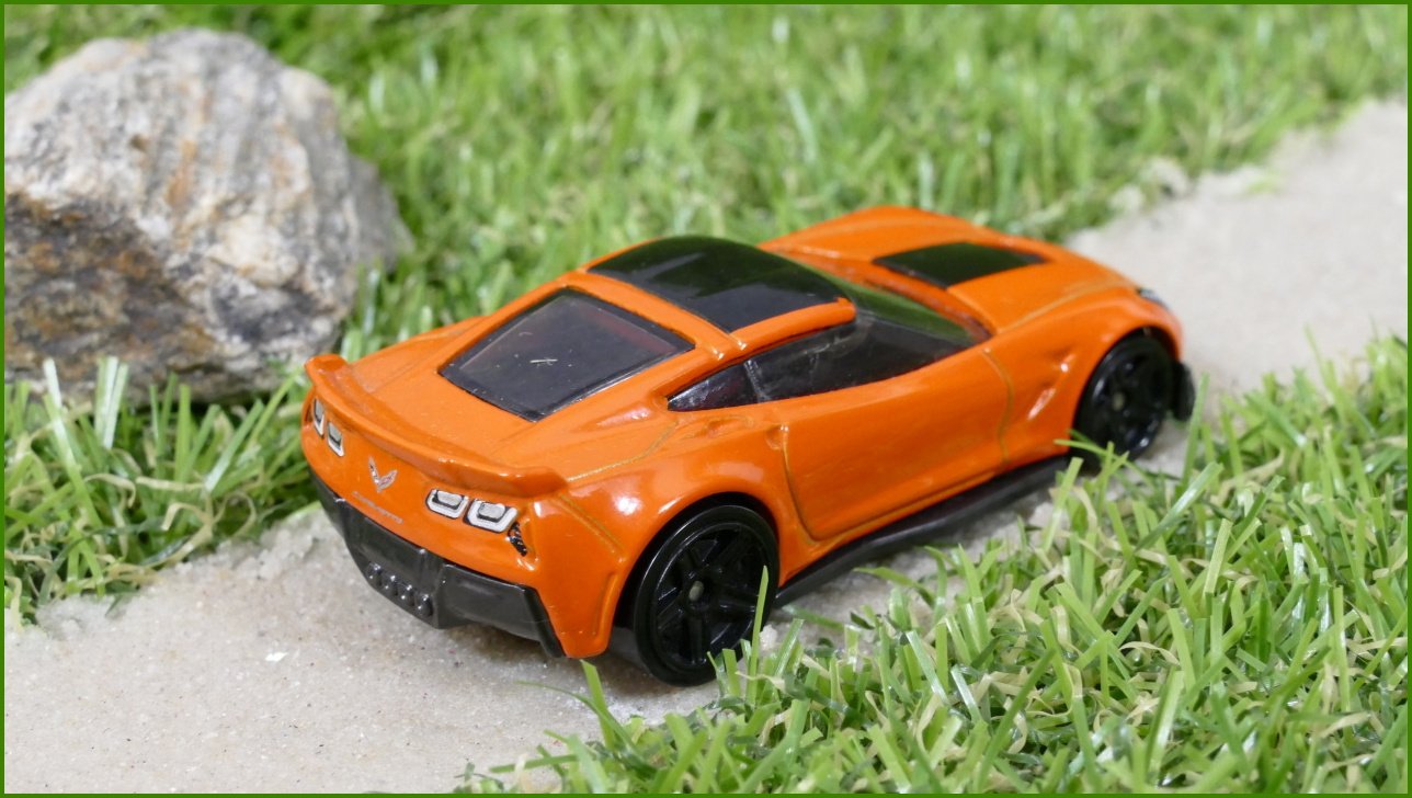 Angličák - Hot Wheels Corvette C7 Z06