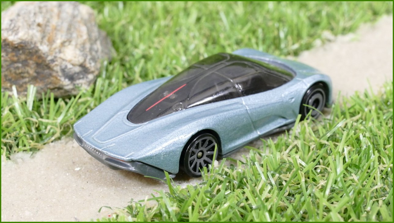Angličák - Autíčko Hot Wheels McLaren Speedtail