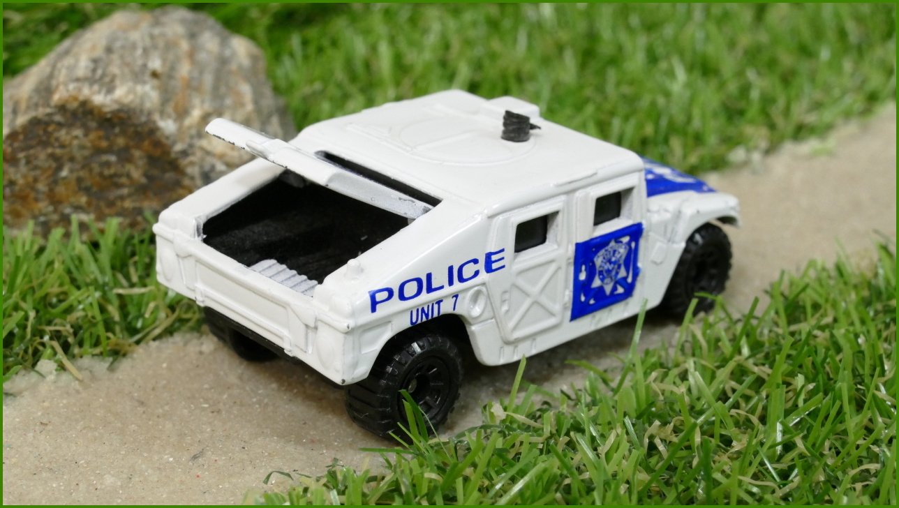 Angličák Autíčko Matchbox Hummer - bez zbraně