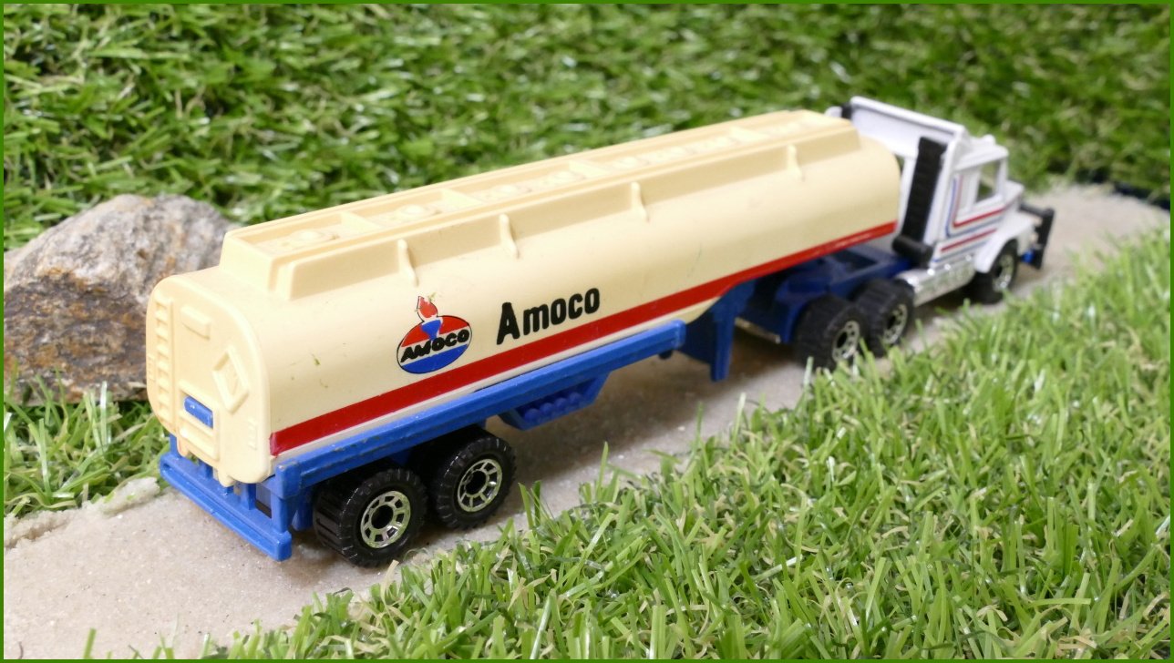 Autíčko Matchbox Convoy Scania - Petrol Tanker - zažloutlý návěs