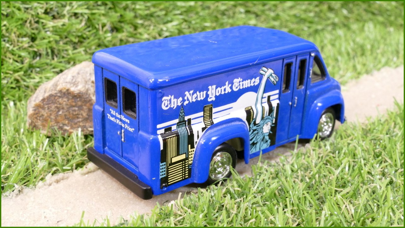 Autíčko Matchbox Models of Yesteryear - (YPP04) - Dodge Route Van