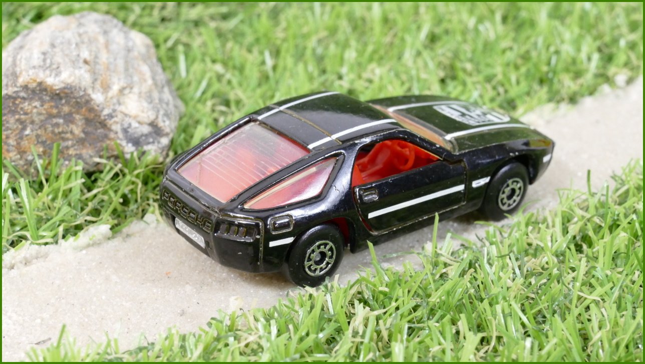 Angličák Matchbox No. 59 - Porsche 928 (Lesney)
