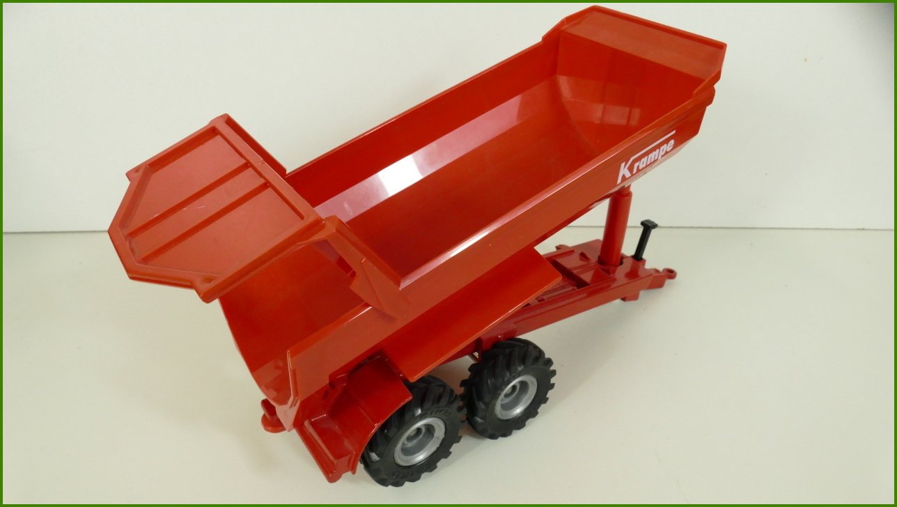 Model Siku Autíčko 3999/4000 Krampe Half-Pipe