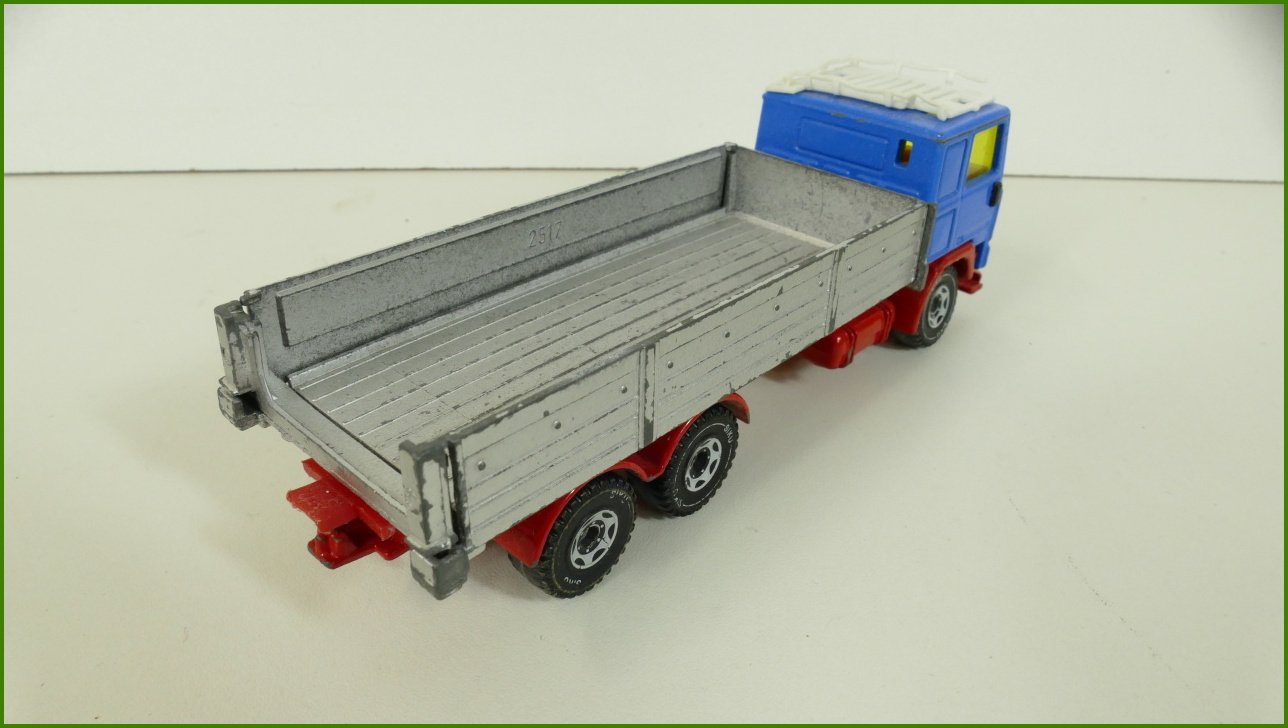 Model Siku Autíčko 2517 Volvo F12 Turbo 6 - bez zrcátek a částí na kabině