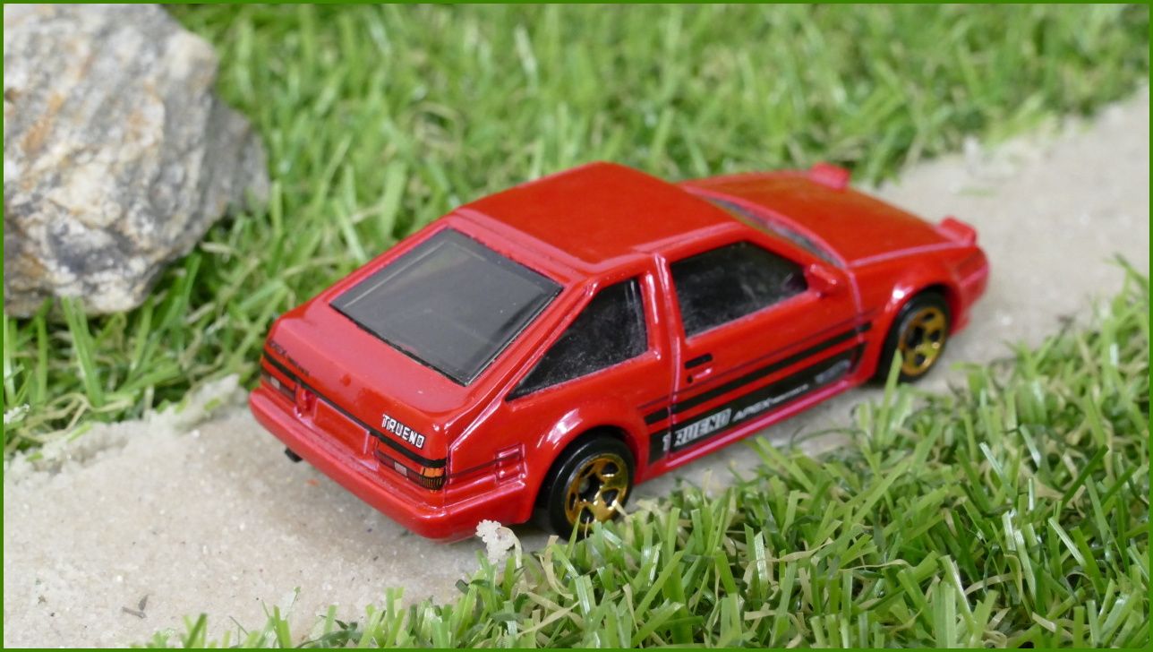 Model Autíčka Hot Wheels Toyota AE86 Sprinter Trueno