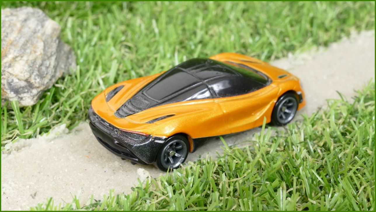 Model Autíčka Hot Wheels McLaren 720S