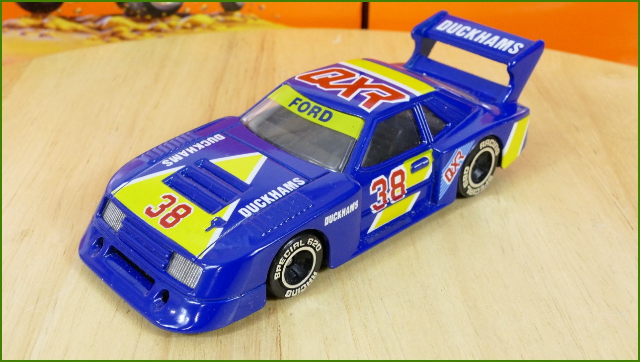 Angličák Autíčko Matchbox Specials SP7 - Zakspeed Ford Mustang