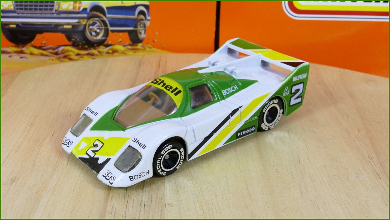 Angličák Autíčko Matchbox Specials SP2 - Kremer Porsche CK5